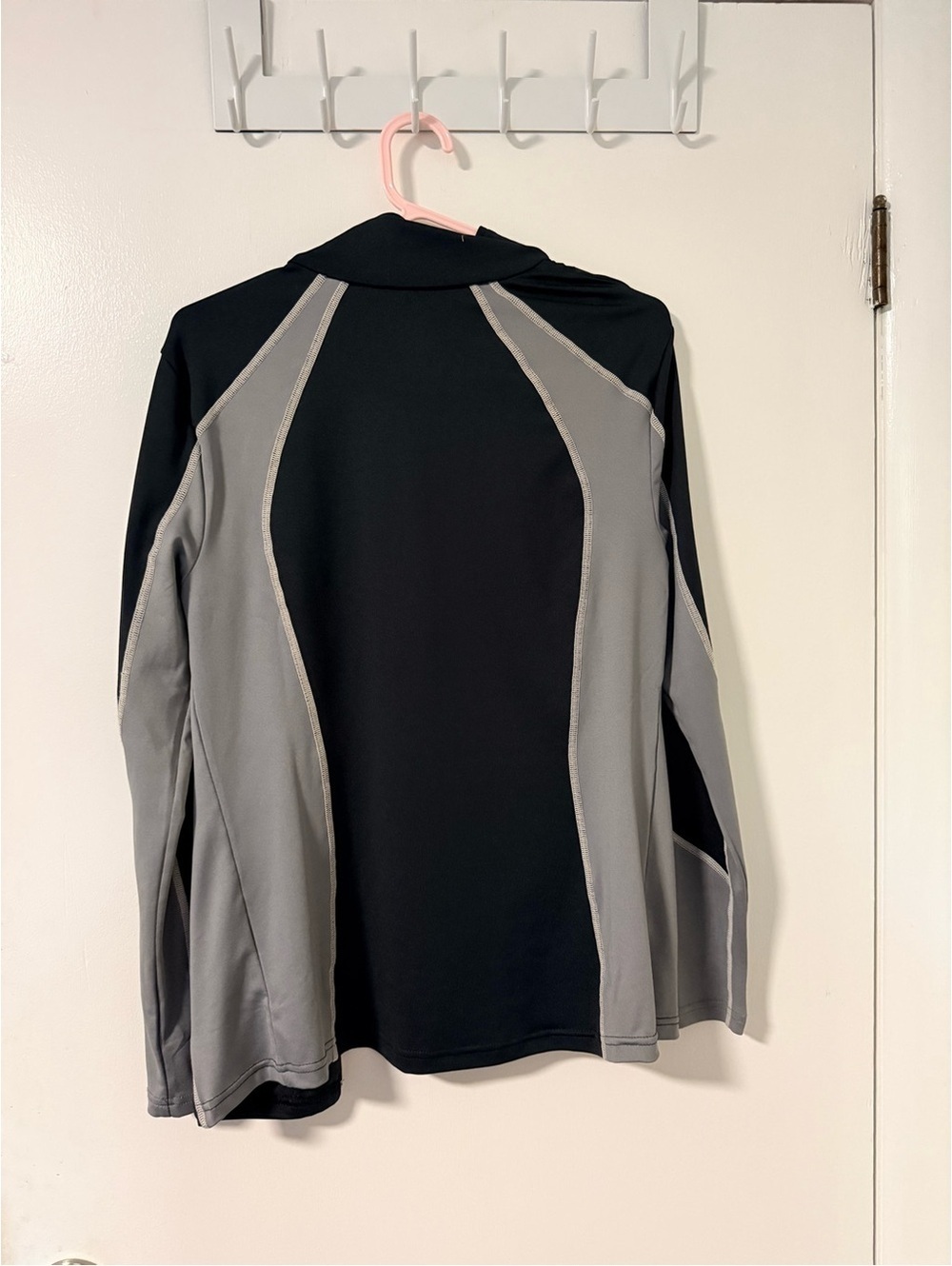 Mizuno Black and Gray Performance Zip-Up Jacket - Picture 2 of 2